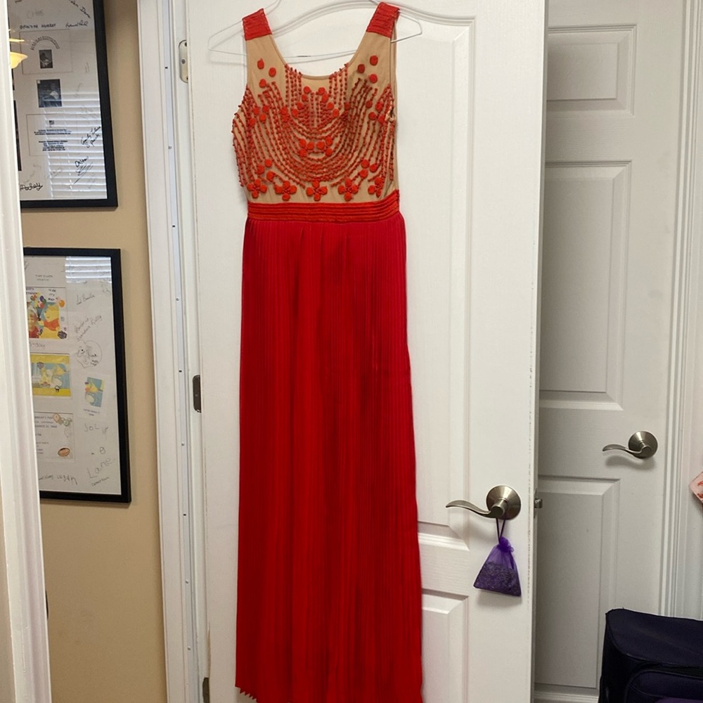 Rina + Dhaka 8 petite red and beige long dress